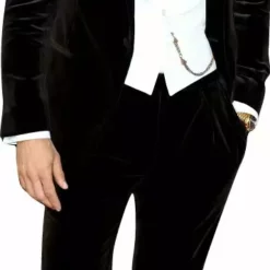LifeSizeCutouts Ryan Reynolds 261 Celebrity Cutout