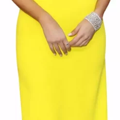 LifeSizeCutouts Eiza Gonzalez 109 Celebrity Cutout